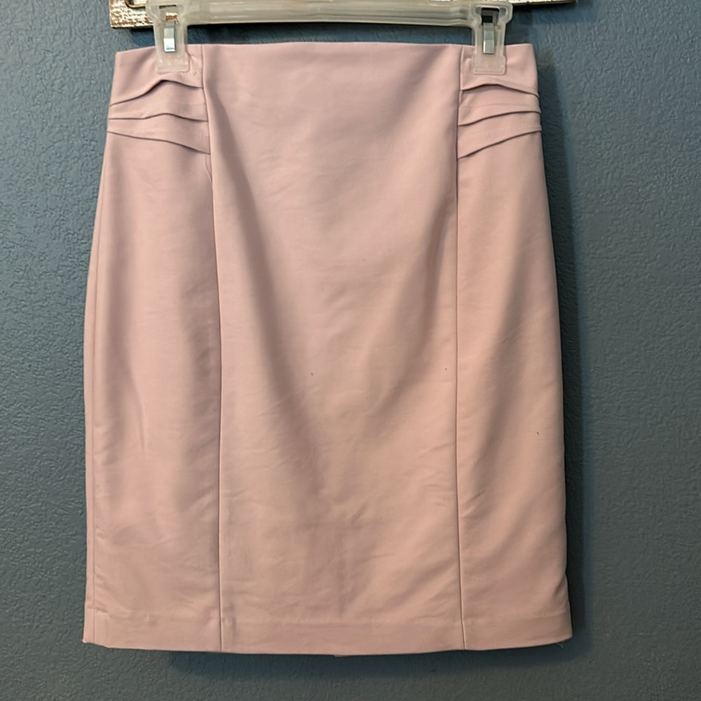 Express baby pink pencil skirt
